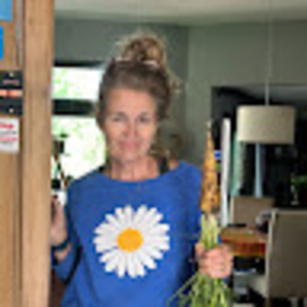 Meet your Posher, Julie